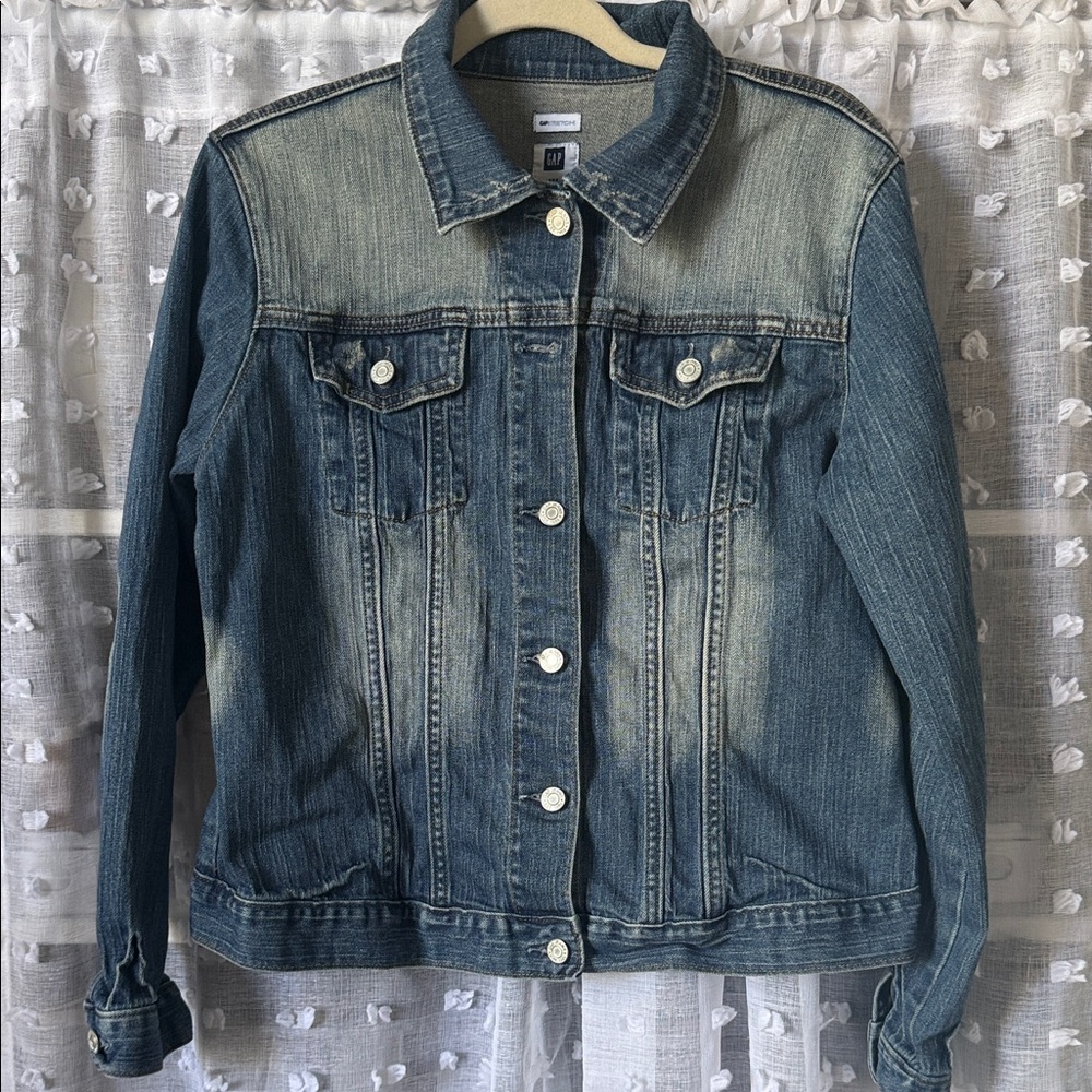 GAP Women’s Factory Jean Denim Jacket Faded Distressed Stretch Large